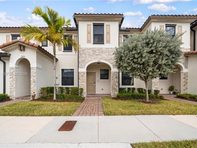 3 BR,  2.50 BTH &nbsp;Townhouse style home in Homestead