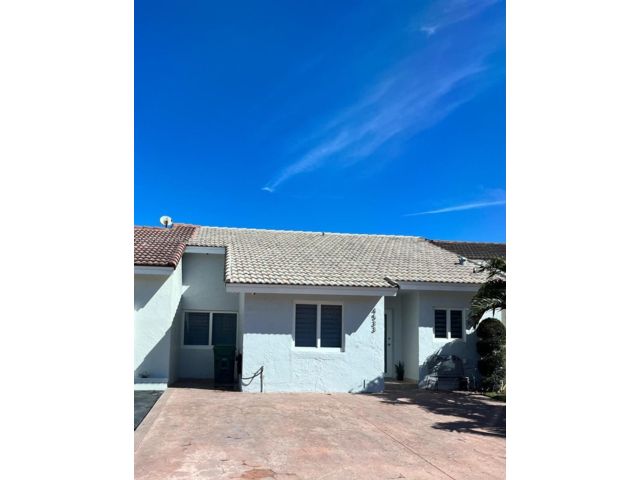  3 BR,  2.00 BTH &nbsp; style home in Miami