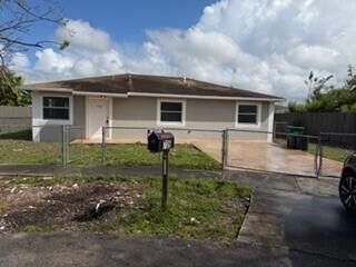  4 BR,  2.00 BTH &nbsp; style home in Florida City