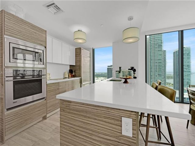 [Miami Real Estate, listing number 3336263]
