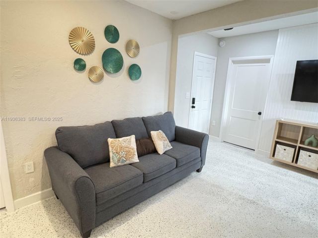  1 BR,  1.00 BTH &nbsp; style home in Miami