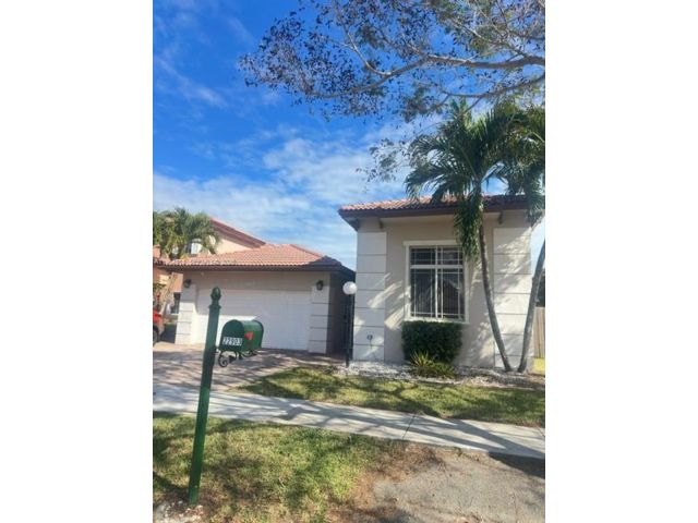  4 BR,  2.00 BTH &nbsp;European style home in Miami