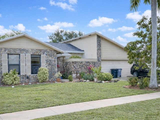  4 BR,  2.00 BTH &nbsp; style home in Boca Raton