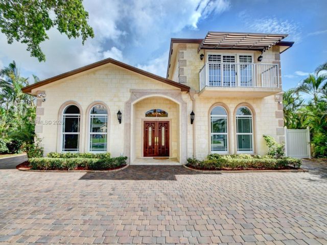  6 BR,  4.00 BTH &nbsp; style home in Boca Raton