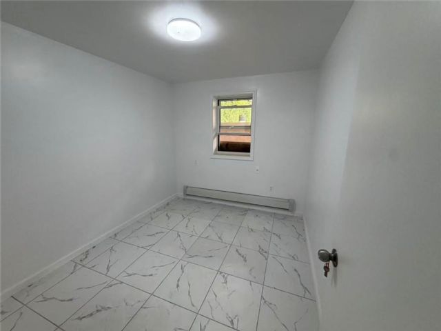 [PHOTO]