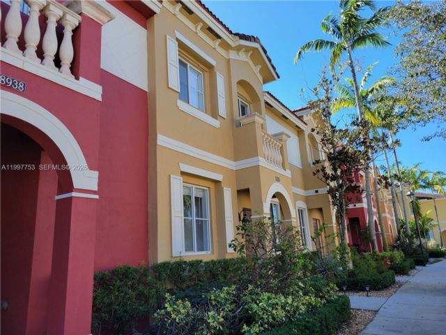  3 BR,  2.50 BTH &nbsp; style home in Miramar