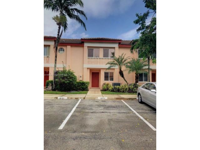  3 BR,  2.50 BTH &nbsp; style home in Pembroke Pines