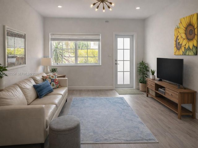  2 BR,  2.00 BTH &nbsp; style home in Carl Fisher