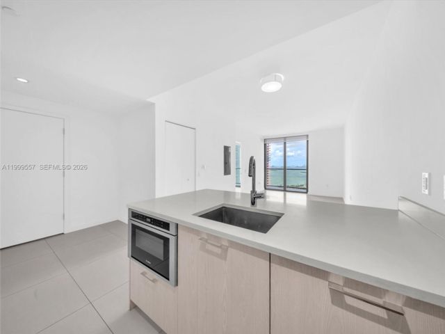  1 BR,  1.50 BTH &nbsp; style home in Miami