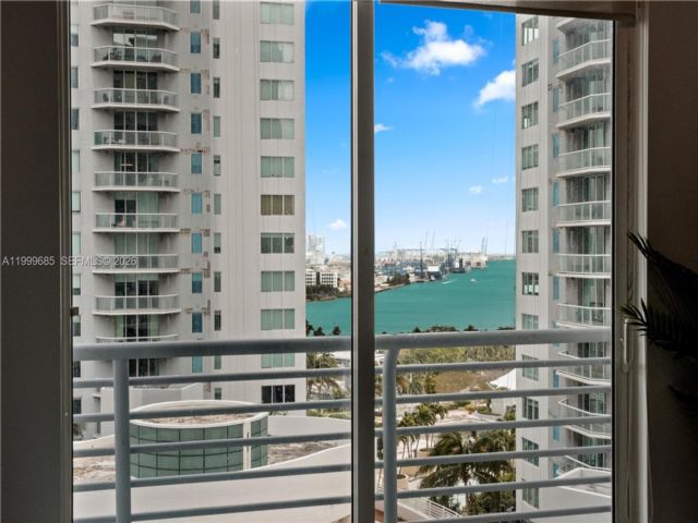 1 BR,  1.00 BTH &nbsp; style home in Miami