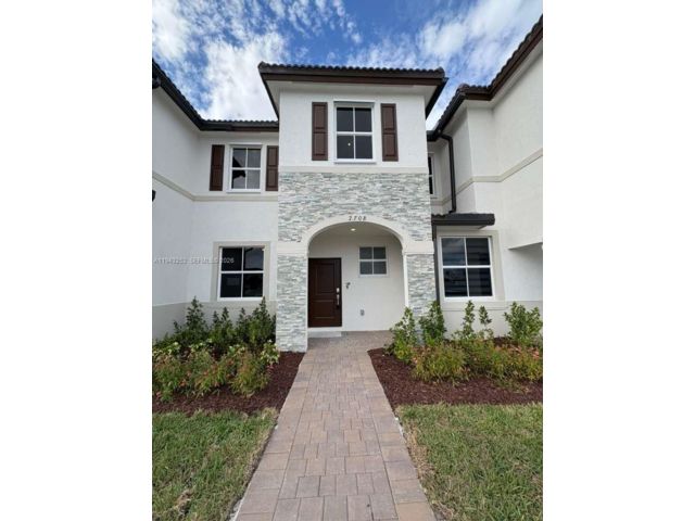  4 BR,  3.00 BTH &nbsp; style home in Florida City