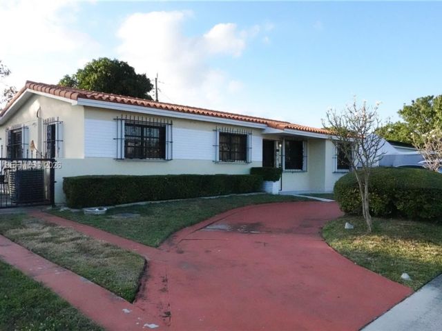 3 BR,  2.00 BTH &nbsp; style home in Miami