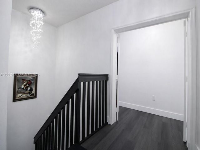 [PHOTO]