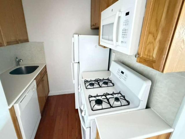 [PHOTO]