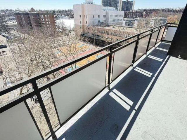 [PHOTO]