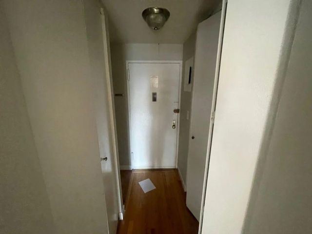 [PHOTO]