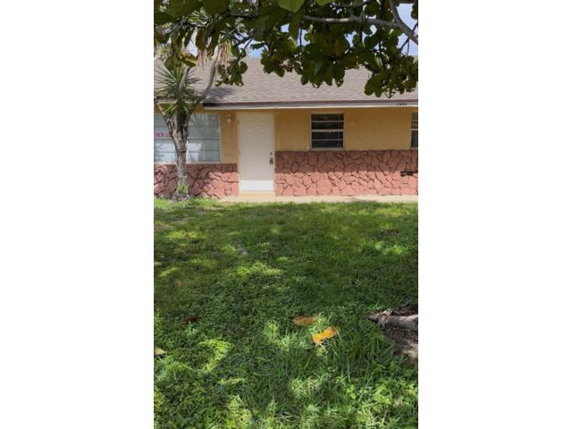  2 BR,  1.00 BTH &nbsp; style home in Delray Beach