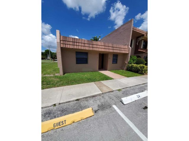 [Davie Real Estate, listing number 3336569]