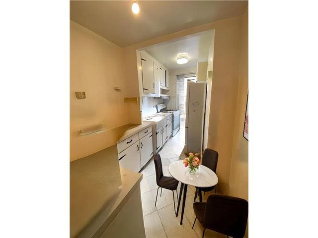  2 BR,  1.00 BTH &nbsp;Co-op style home in Sheepshead Bay