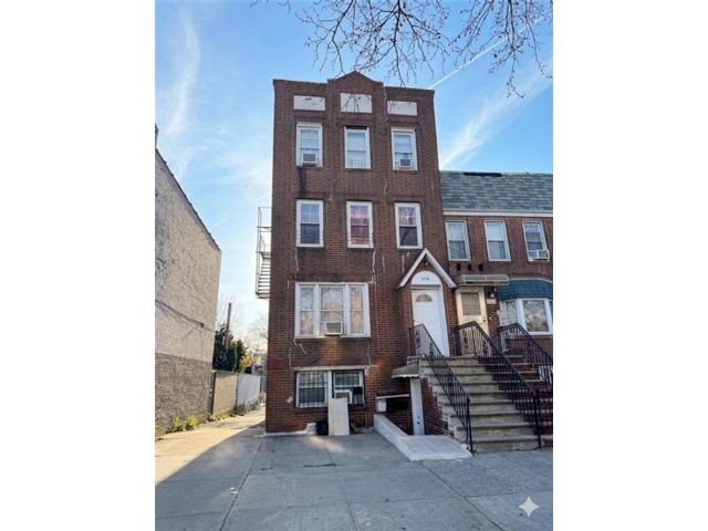 Studio,  0.00 BTH &nbsp;Multi-family style home in Sheepshead Bay