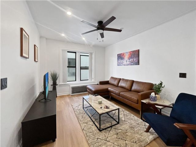  1 BR,  1.00 BTH &nbsp;Co-op style home in Ditmas Park