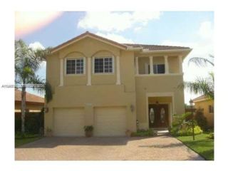  4 BR,  2.50 BTH &nbsp; style home in Miami
