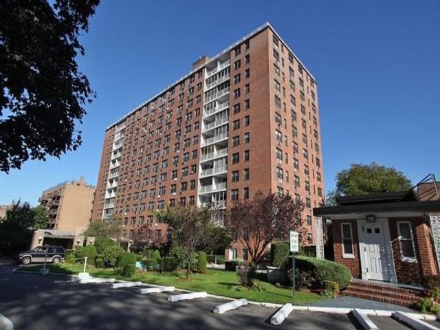 1 BR,  1.00 BTH &nbsp; style home in Rego Park