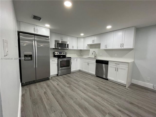  2 BR,  2.00 BTH &nbsp; style home in Davie