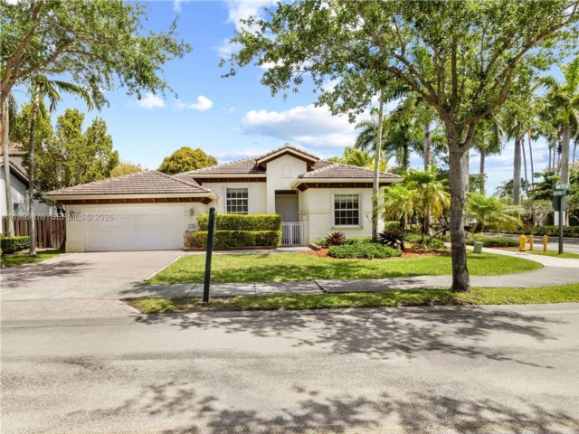  4 BR,  3.00 BTH &nbsp; style home in Medley