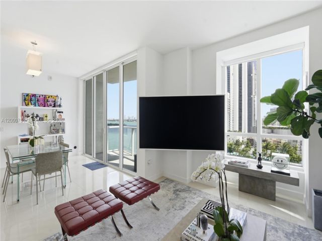  1 BR,  1.00 BTH &nbsp; style home in Miami