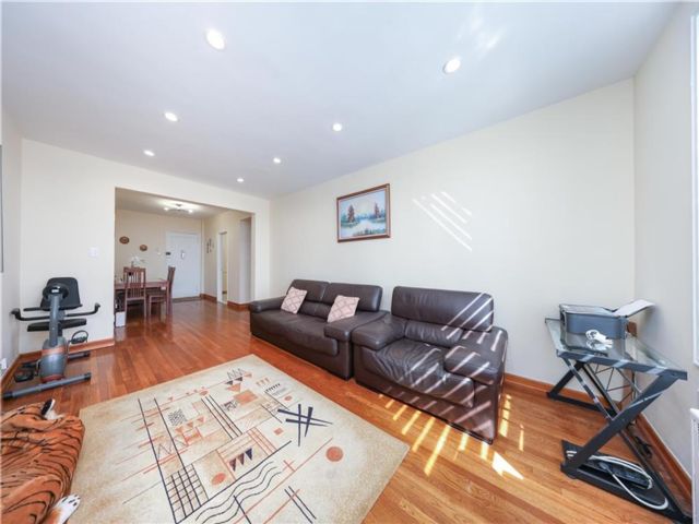  1 BR,  1.00 BTH &nbsp;Co-op style home in Sheepshead Bay