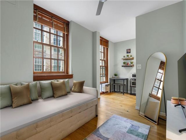  1 BR,  1.00 BTH &nbsp;Co-op style home in Upper East Side