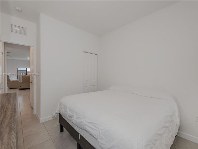 [PHOTO]