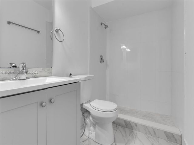 [PHOTO]