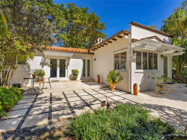  3 BR,  2.00 BTH &nbsp; style home in Miami Shores