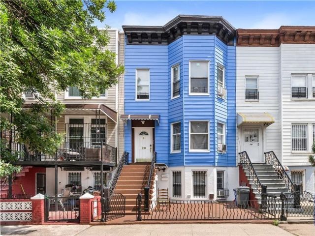  6 BR,  3.00 BTH &nbsp;Multi-family style home in Bushwick