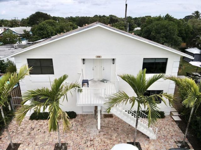  2 BR,  2.00 BTH &nbsp; style home in Lake Worth