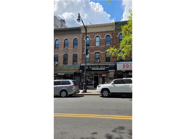 Studio,  0.00 BTH &nbsp;Mixed use style home in Park Slope