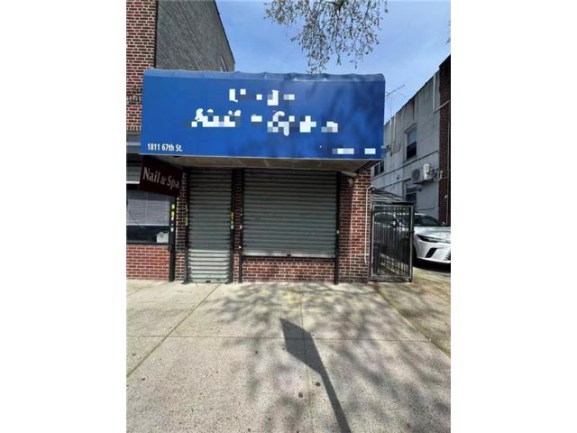 Studio,  0.00 BTH &nbsp;Store style home in Bensonhurst