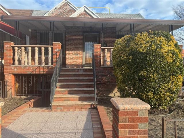 Studio,  0.00 BTH &nbsp;Multi-family style home in East Flatbush