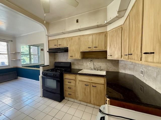  3 BR,  2.00 BTH &nbsp;Single family style home in Sheepshead Bay