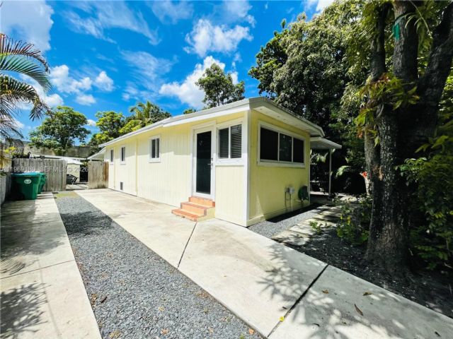  3 BR,  2.00 BTH &nbsp;European style home in Miami