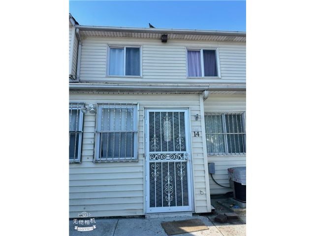  3 BR,  2.00 BTH &nbsp;Single family style home in Bulls Head