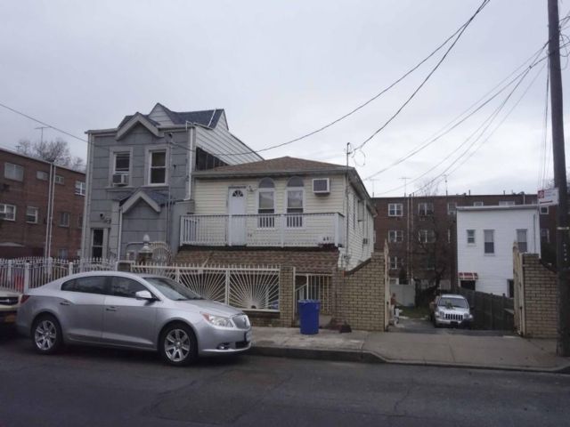 [PHOTO]