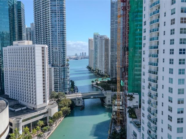 [Miami Real Estate, listing number 3337237]