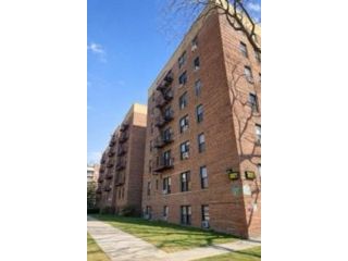  1 BR,  1.00 BTH &nbsp;Co-op style home in Sheepshead Bay