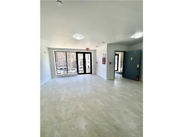 Studio,  0.00 BTH &nbsp;Office style home in Midwood