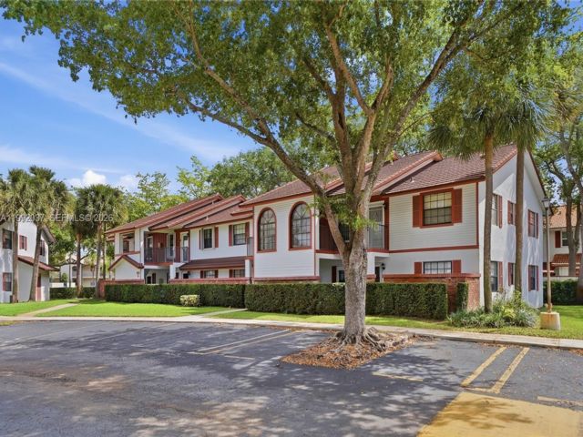  2 BR,  2.00 BTH &nbsp; style home in Coral Springs