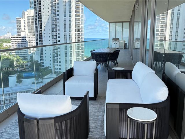  2 BR,  2.00 BTH &nbsp; style home in Sunny Isles Beach