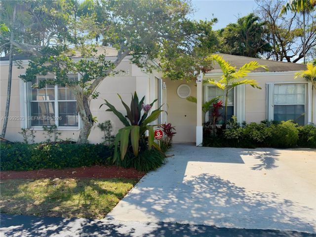  3 BR,  2.00 BTH &nbsp;European style home in Miami